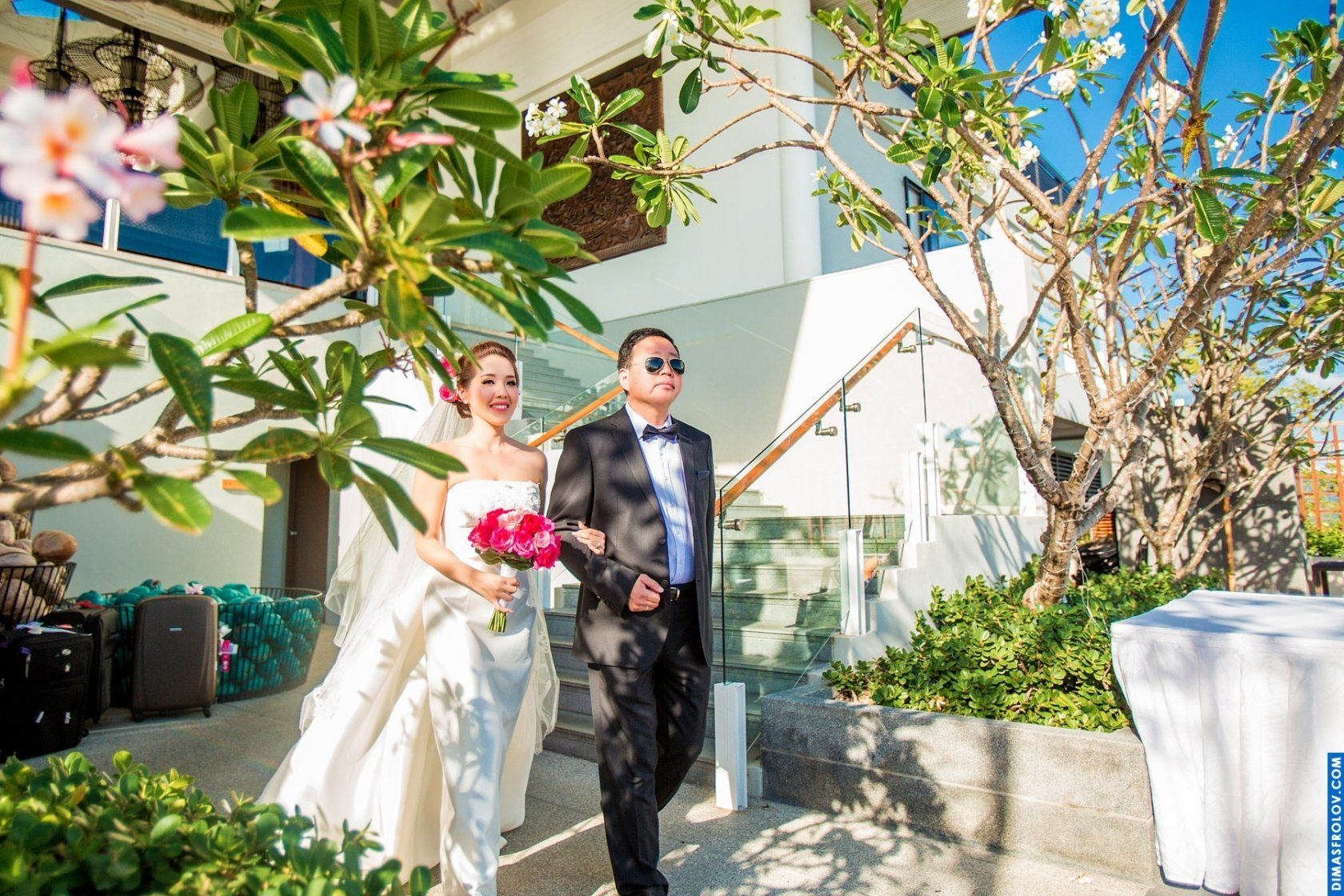 งานแต่งงานแบบ Destination และการถ่ายภาพ ณ โรงแรม InterContinental Eddy & Angela. บาทต่อภาพ 132760 (2026-07-17 17:15:38)