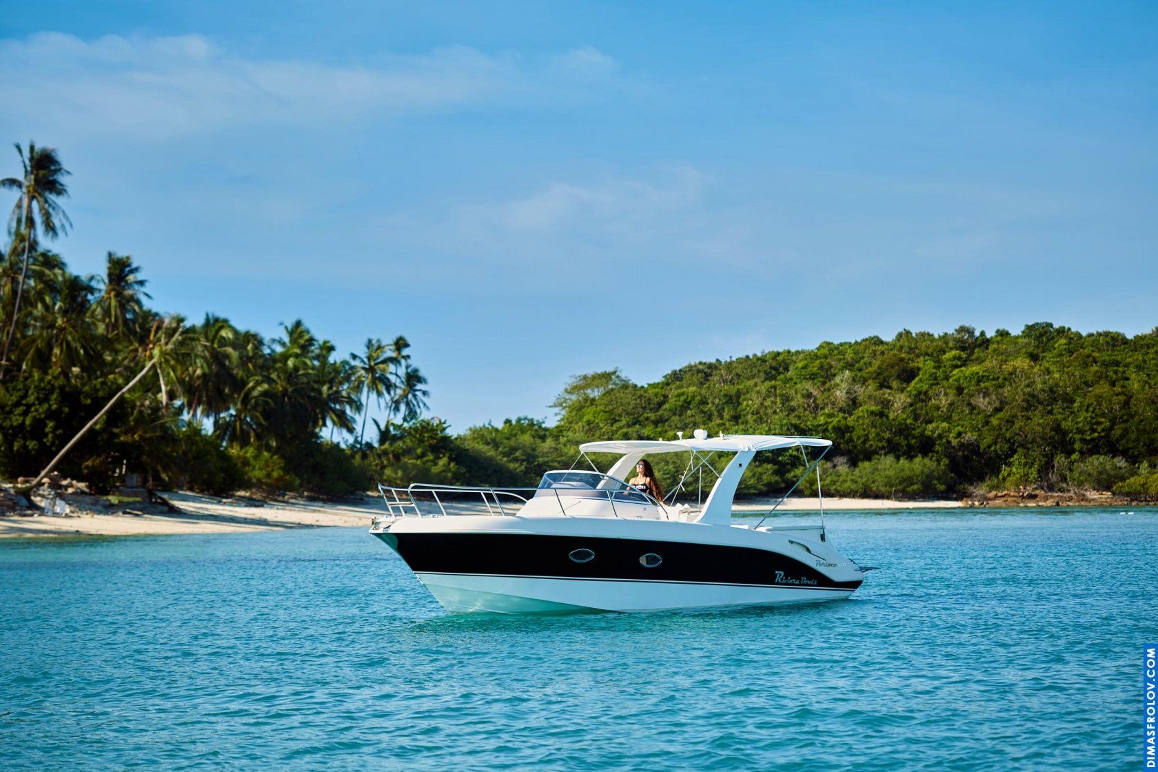 Absolute. Yacht interior and exterior photo shoot. Photo 7441 (2023-05-03 21:45:42)