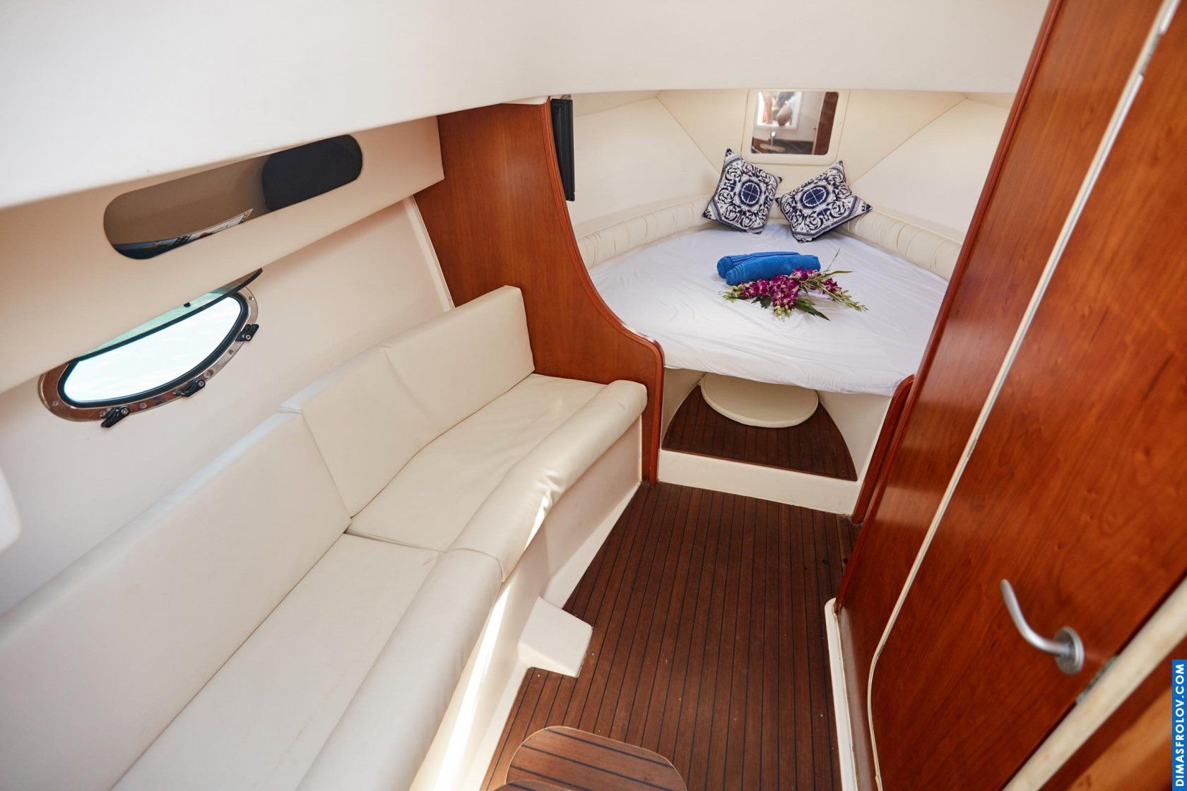 Absolute. Yacht interior and exterior photo shoot. Photo 7453 (2023-05-03 21:45:42)