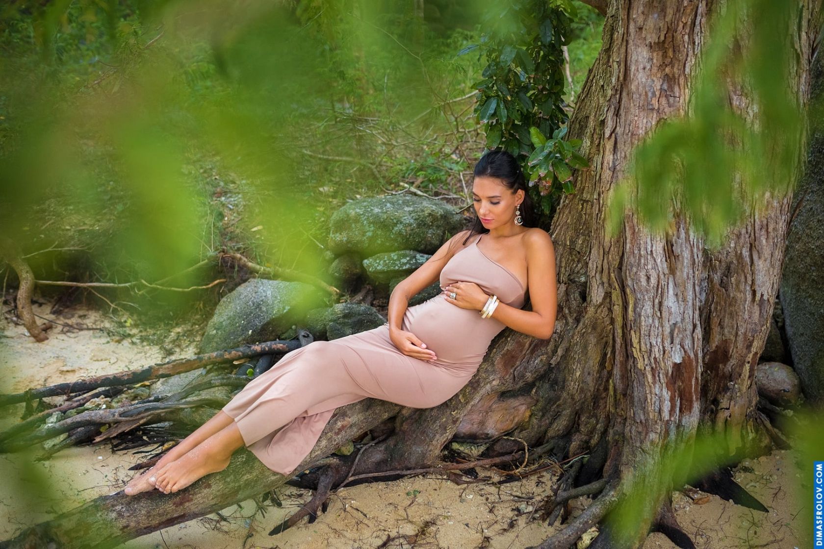 Portfolio of maternity & newborn photos . Examples from Lisbon based photographer. . Photo DMS_1878e8c188a46a.