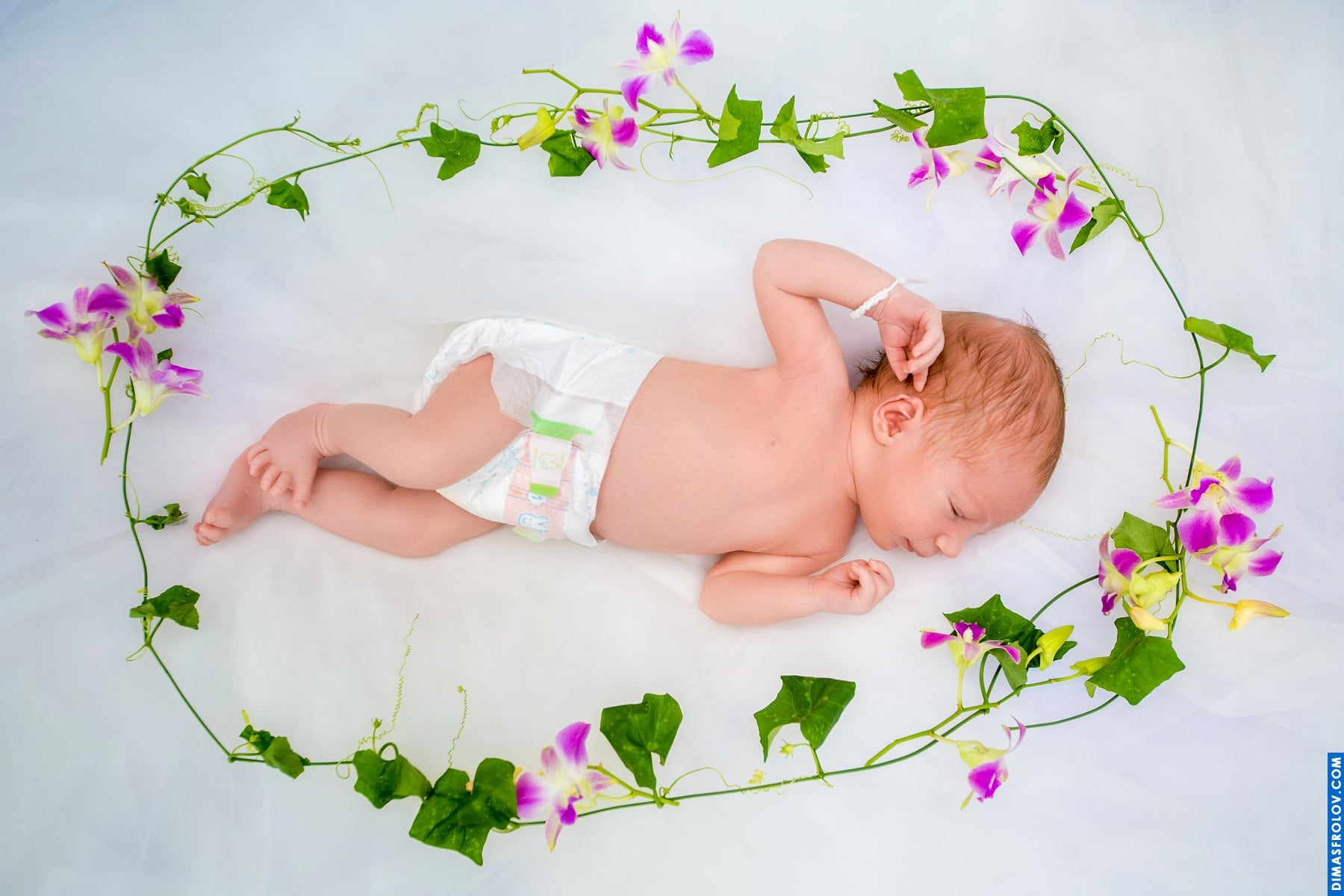 Portfolio of maternity & newborn photos . Examples from Lisbon based photographer. . Photo DP7A8280579dd56adc.
