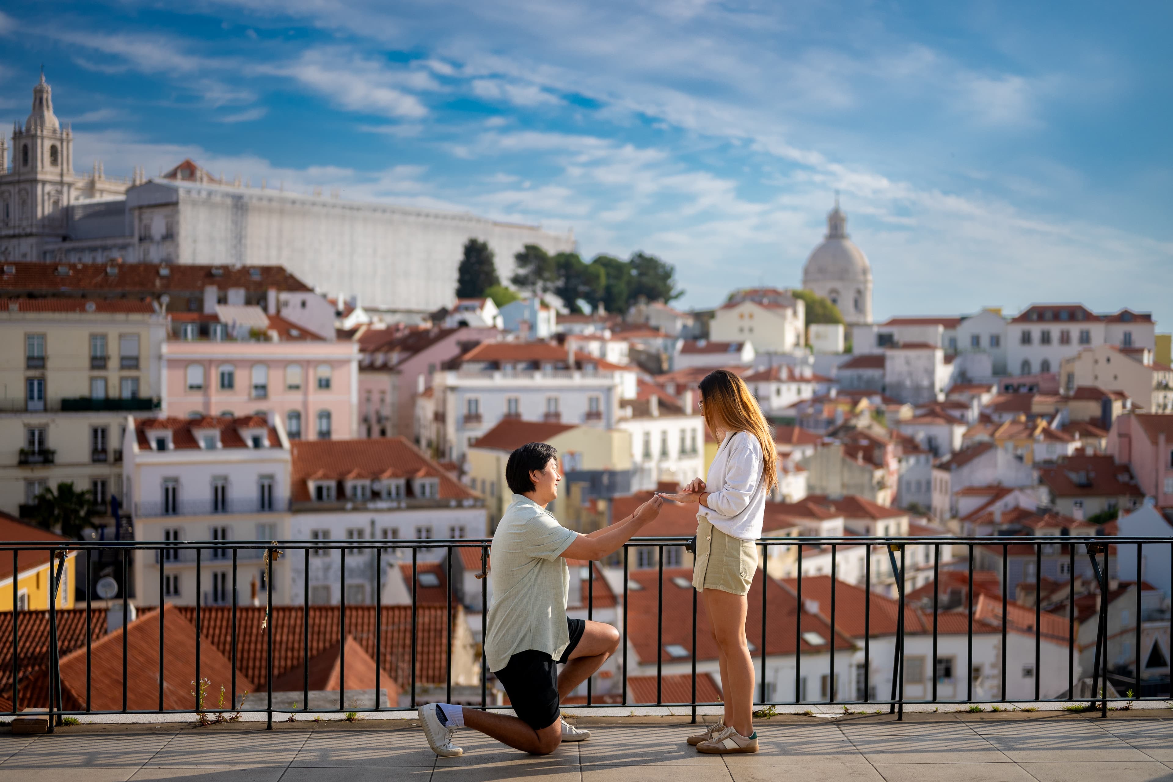 Best Places to Propose in Lisbon: 17 Romantic Locations. photographer Dimas Frolov photo 2381