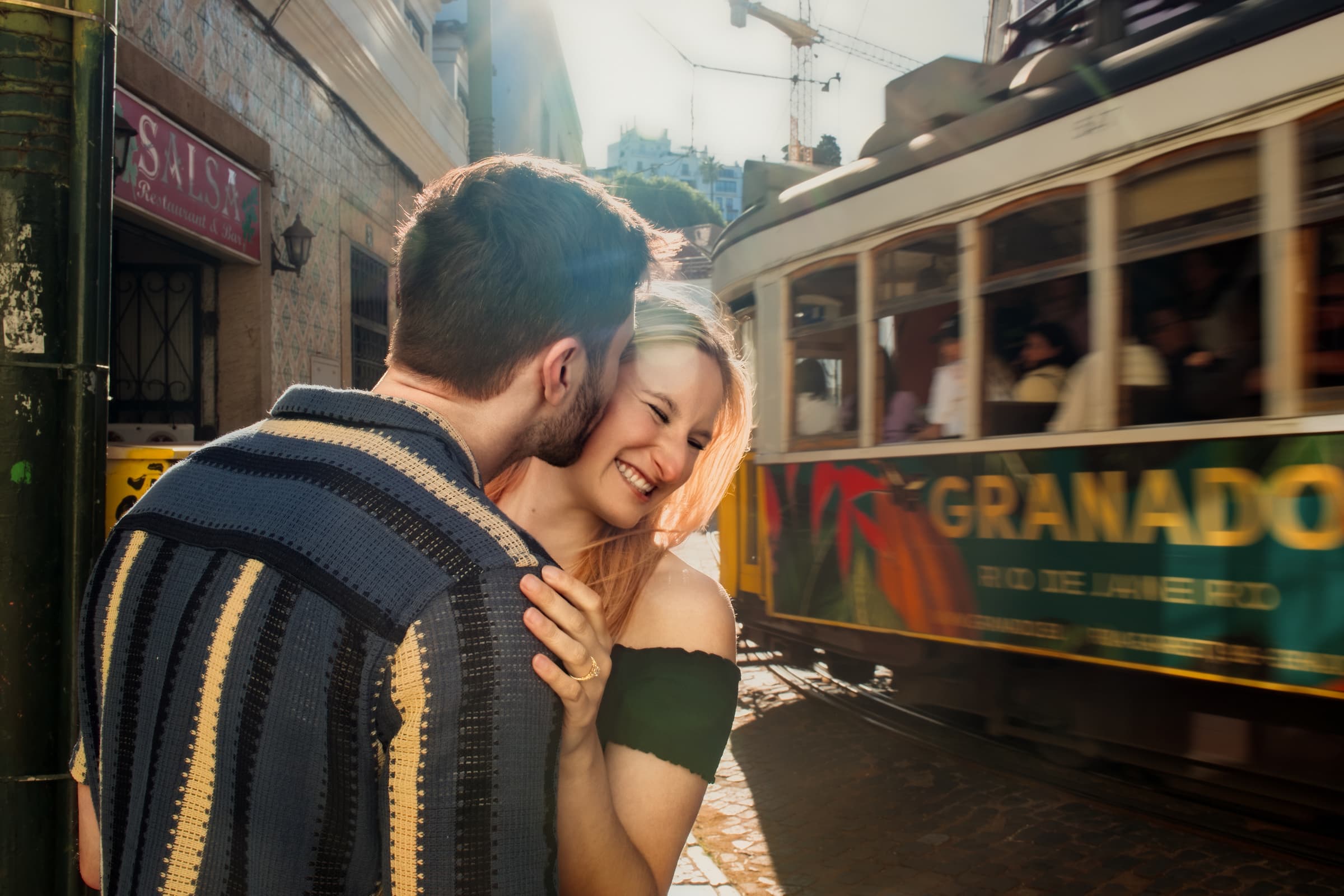 Best Places to Propose in Lisbon: 17 Romantic Locations. photographer Dimas Frolov photo 2374