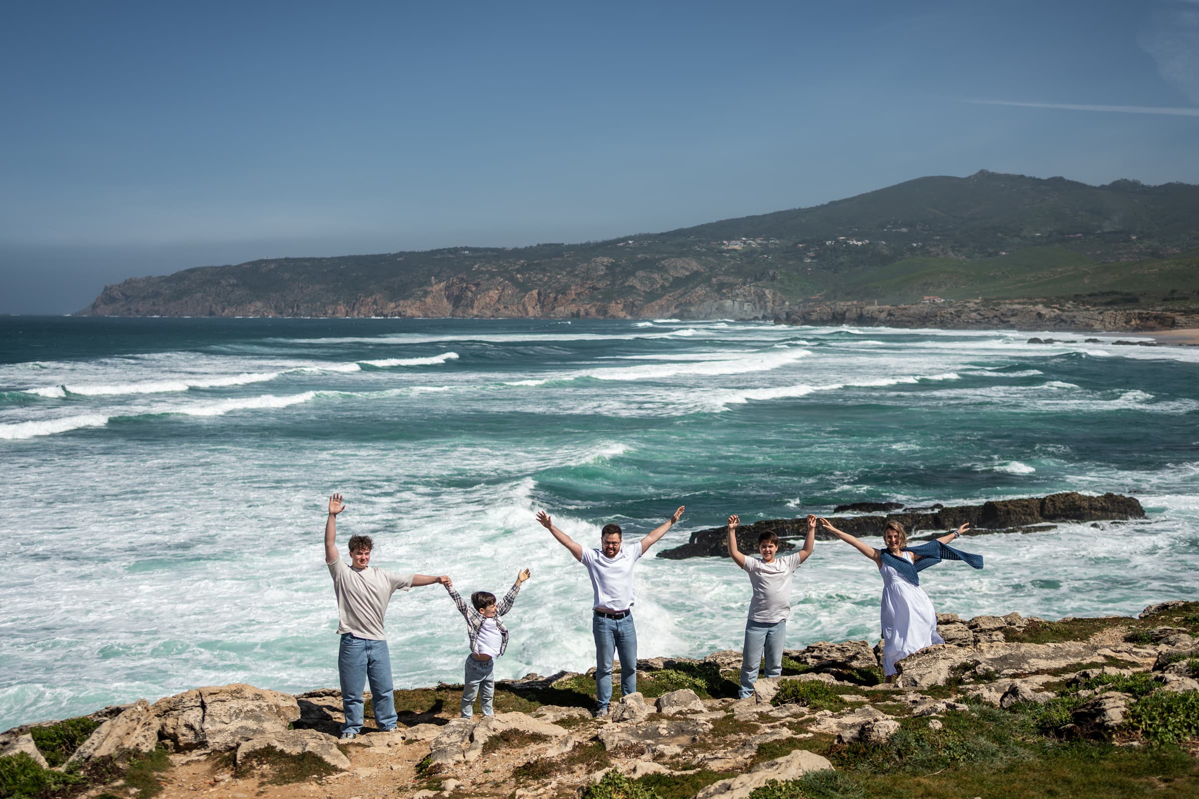 A Family Photoshoot with Teenagers at Guincho Beach, near Cascais. Photo 131765 (2026-07-16 10:30:11)