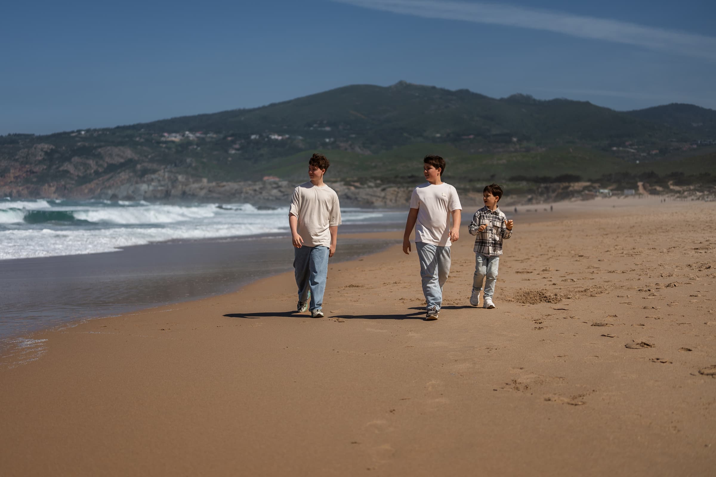 A Family Photoshoot with Teenagers at Guincho Beach, near Cascais. Photo 131811 (2026-07-16 10:31:08)