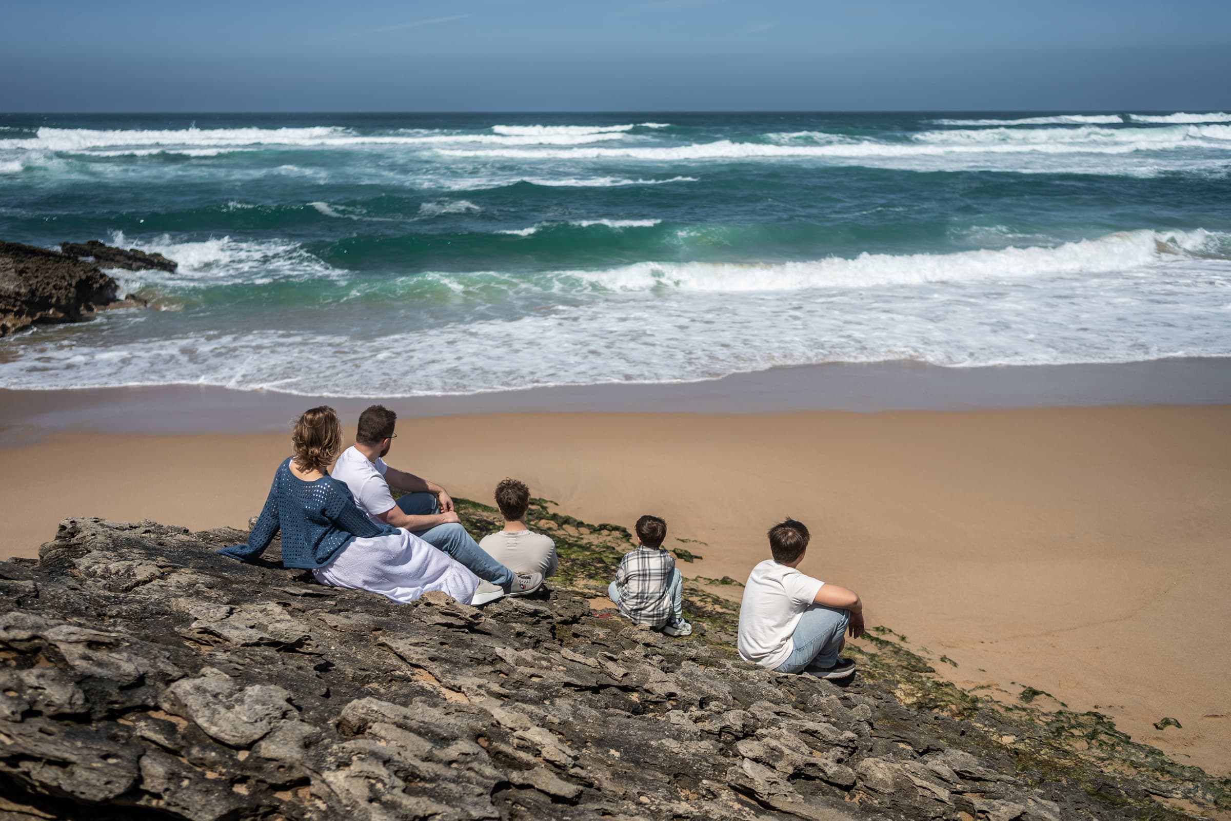 A Family Photoshoot with Teenagers at Guincho Beach, near Cascais. Photo 131845 (2026-07-16 10:32:18)