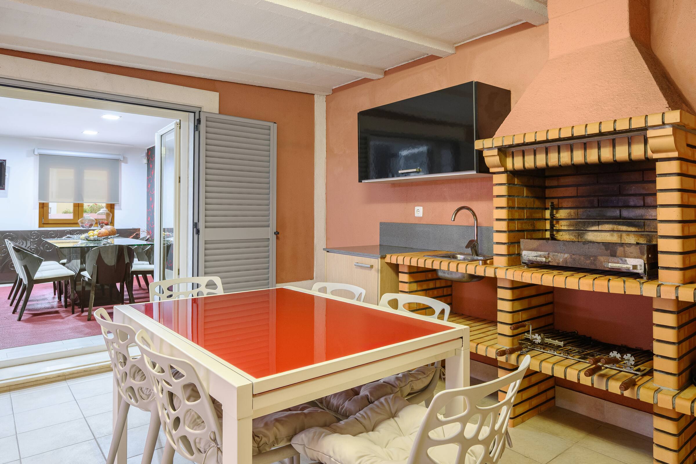 Two-storey villa with a pool, spa and games room. Photo 133521 (2026-10-20 10:55:26)
