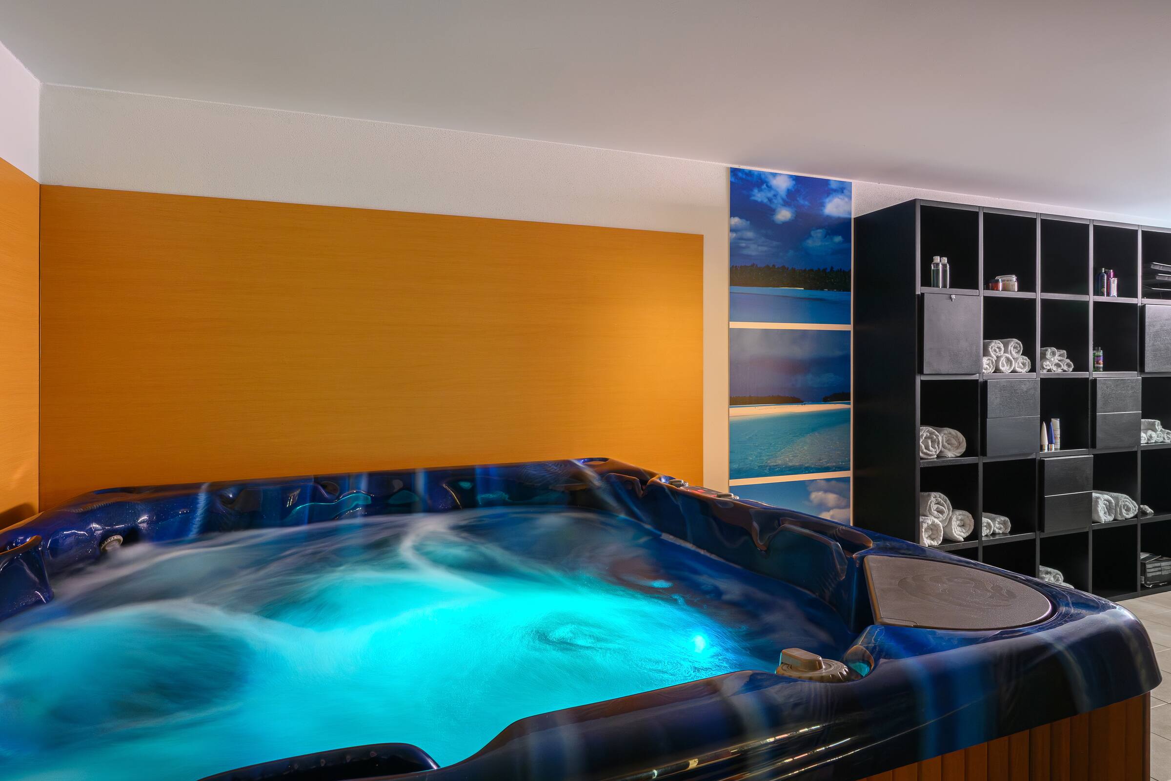 Two-storey villa with a pool, spa and games room. Photo 133540 (2026-10-20 10:55:26)
