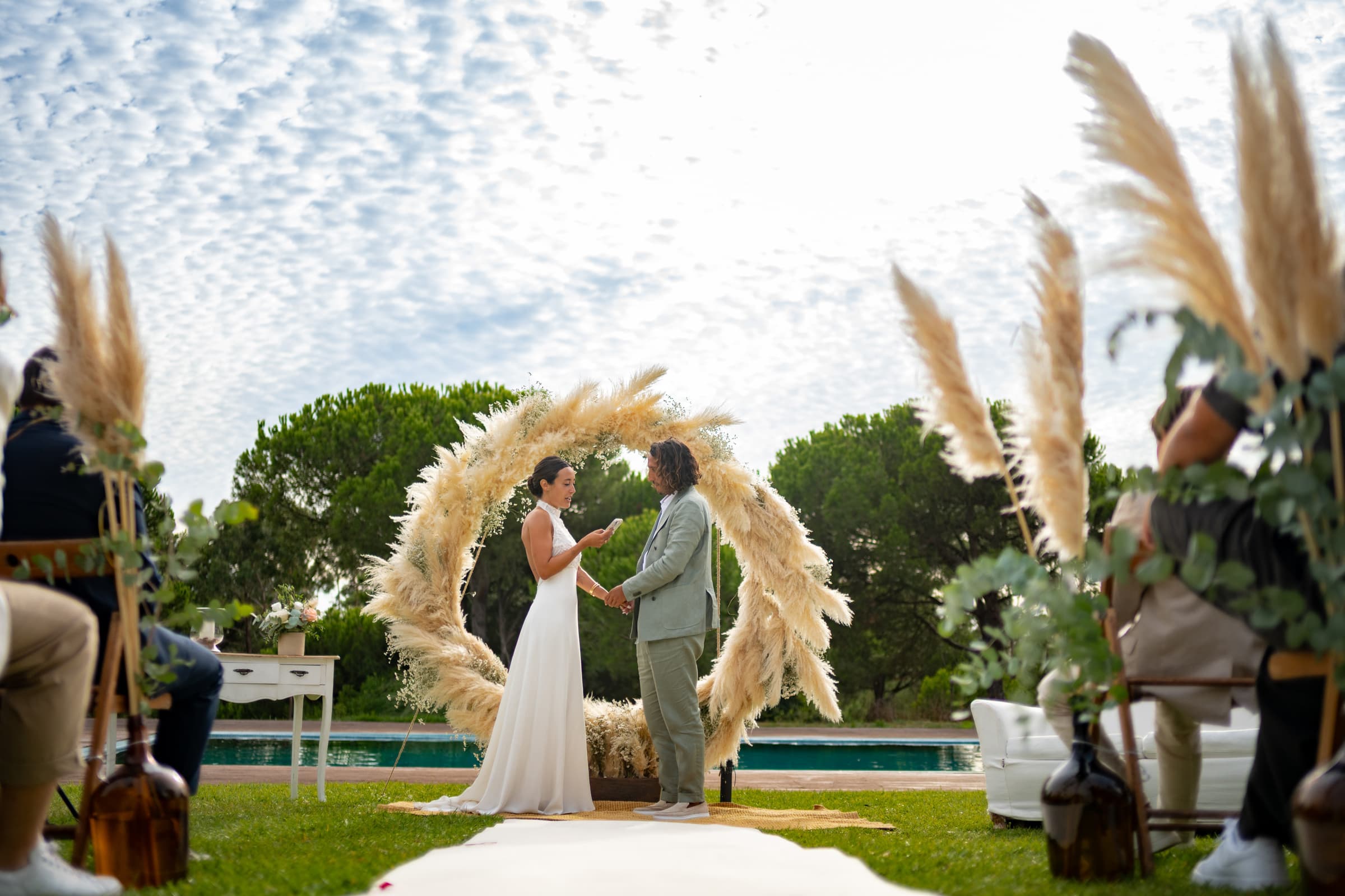 Fotos de casamento em Lisboa . Portfólio do fotógrafo em Portugal e na Europa. . Foto m-j-00124-596bdef8-8e16ce80ae.
