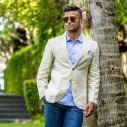A imagem de perfil do cliente que deixa a avaliação: Naveen Vats