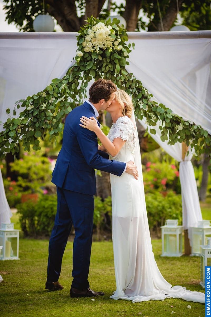 How to choose Your Wedding Photographer? Tips and recommendations. photographer Dimas Frolov. photo611