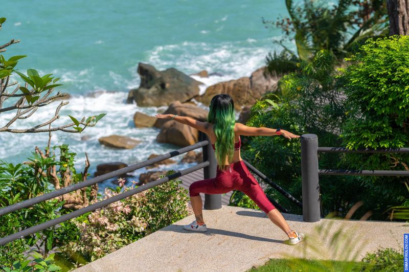 Daisy. ถ่ายรูปโยคะเต็มรูปแบบ